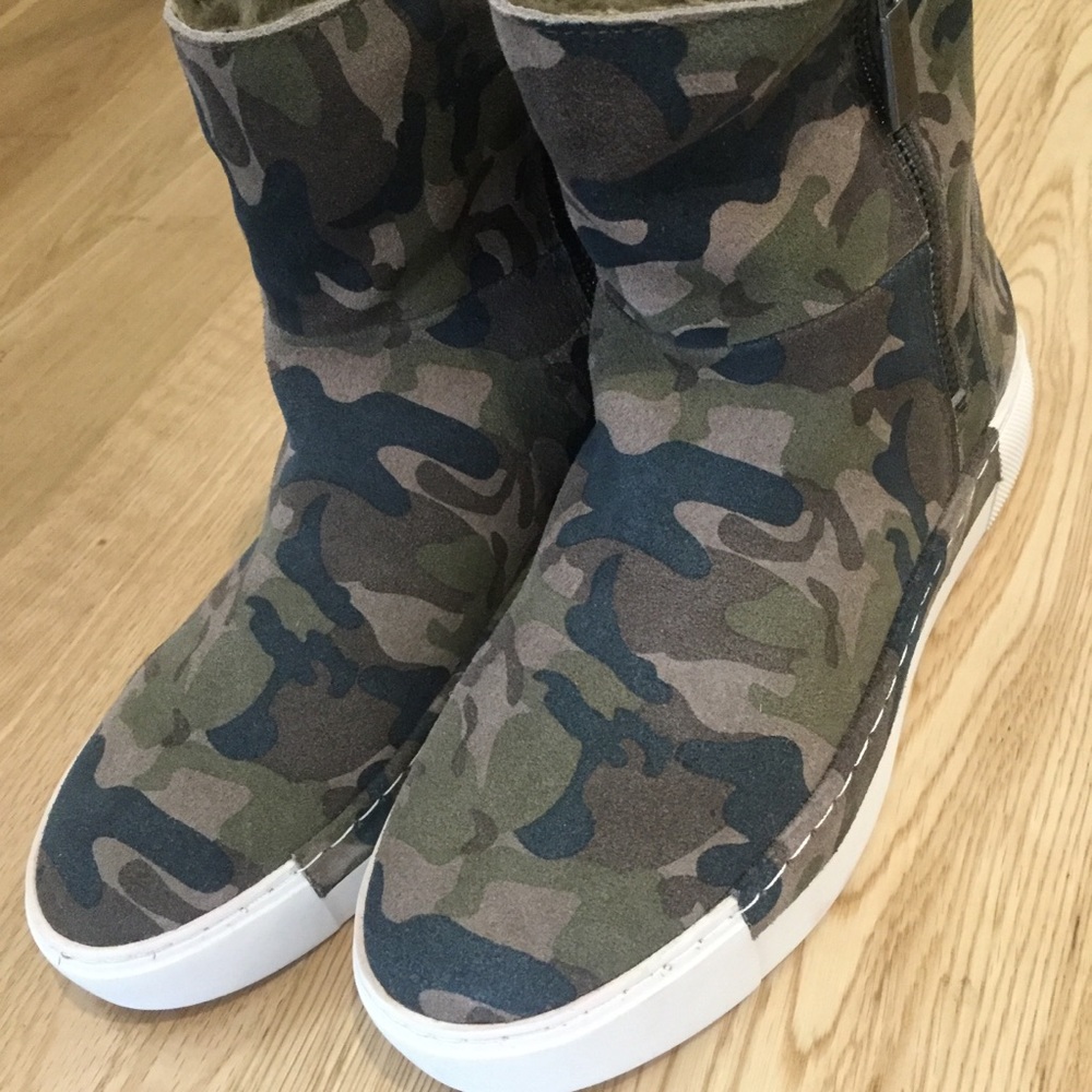 New J/Slides Green Camo Victory Suede Boot